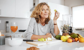 How to lose or avoid weight gain during perimenopause and menopause? Advice on foods to eat or avoid.